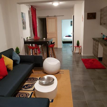 Appartement Moderne Roanne Luaran gambar